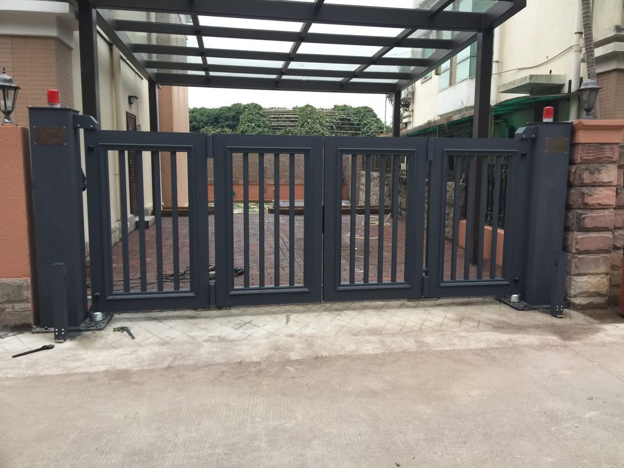赤峰松山区赤峰松山区德阳市悬浮折叠门